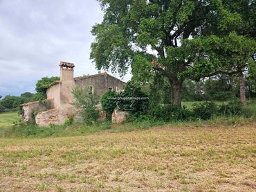 Maison rustique à vendre à Montbarbat