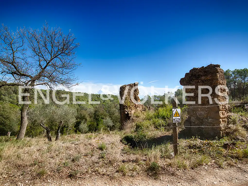 Country homes for sale in Lladó