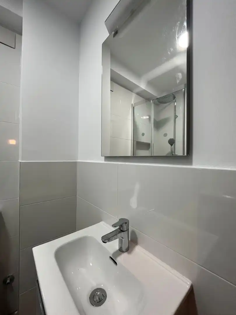 Study for rent in Calle Resbaladero Capuchinas, Centro Ciudad