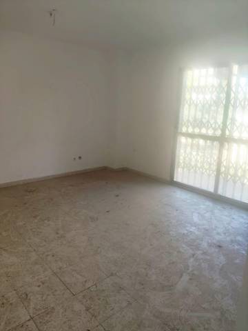 Piso en Venta en Calle Santa María de Ordas en Cruz Roja