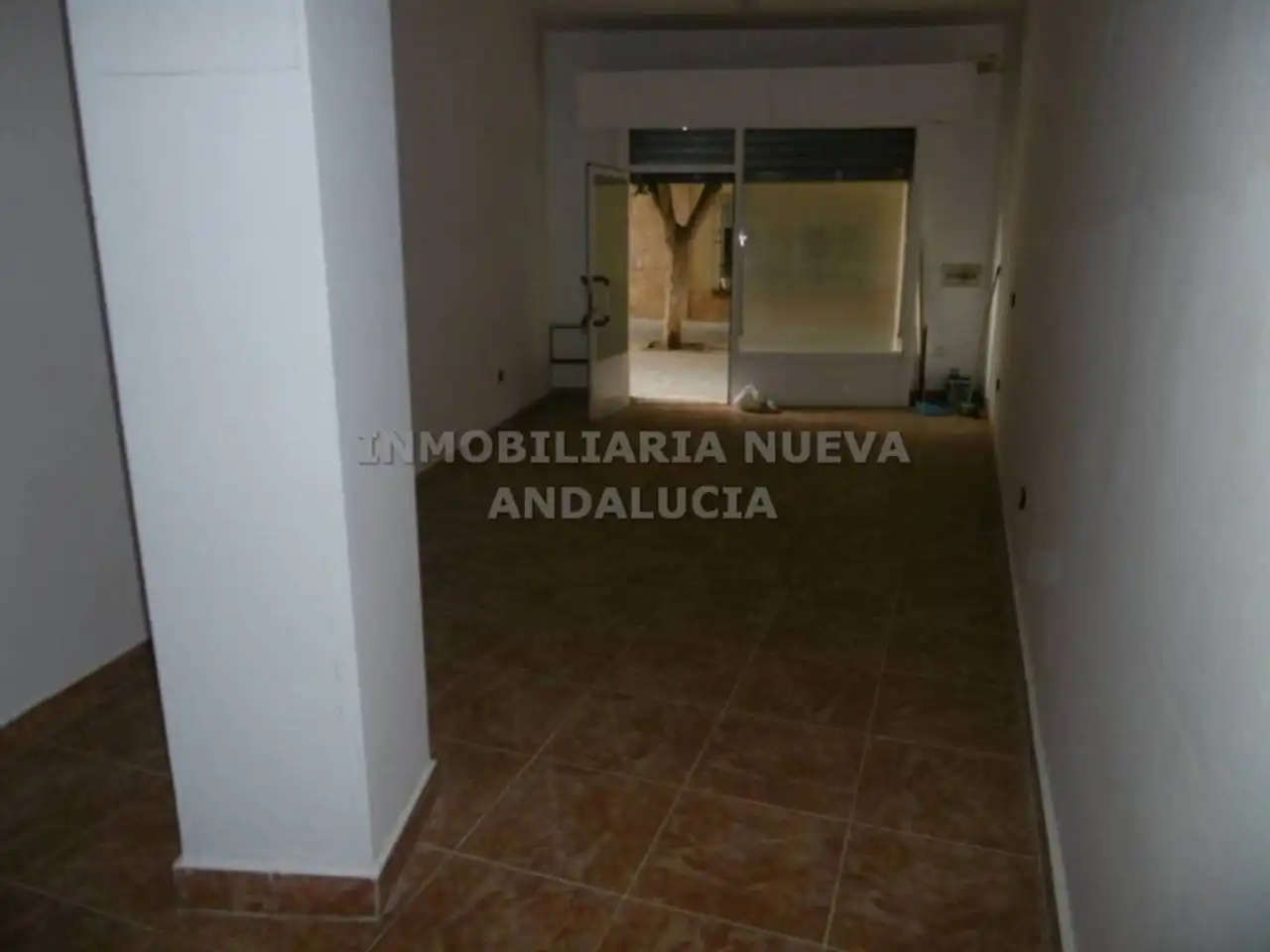 Local comercial de lloguer a Plaza de Toros - Santa Rita, imagen 4