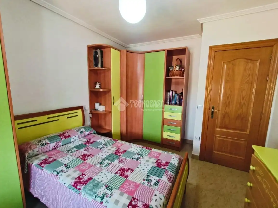 Casa aparellada en venda a Medina del Campo, imagen 21