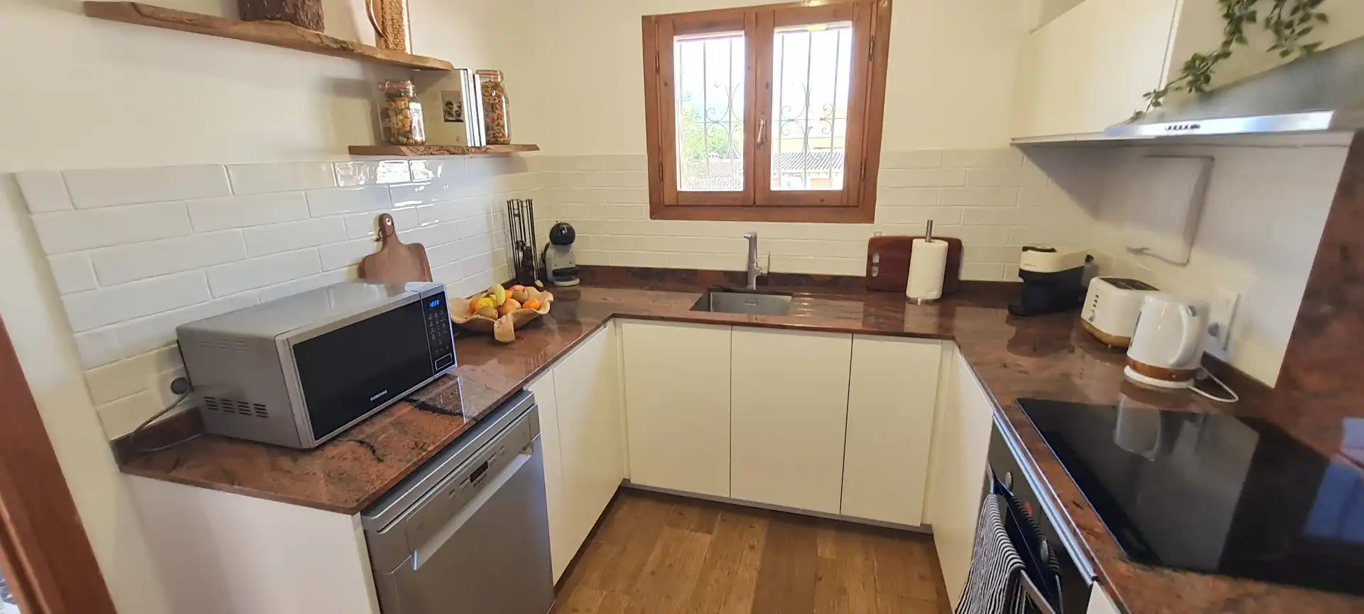 Küche von Haus oder Chalet zum Verkauf in Calpe / Calp mit Klimaanlage, Privatgarten und Abstellraum