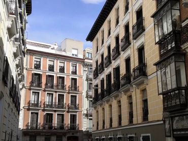 Pis amb balcó en venda a Centro