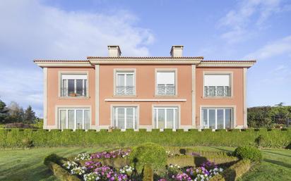 Exterior view of House or chalet for sale in Bergondo  with Air Conditioner, Heating and Private garden