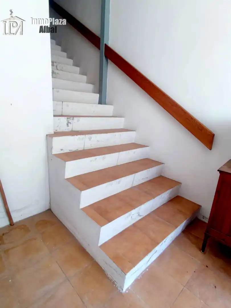 Casa adosada en venta en Albal con Terraza, Trastero y Balcón