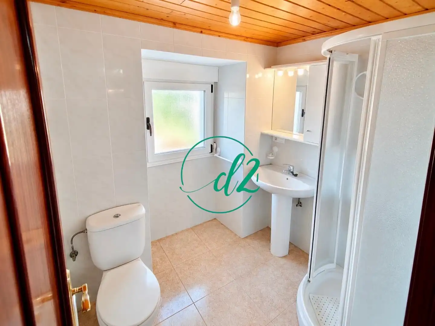 Baño de Finca rústica en venta en Muíños, Ourense