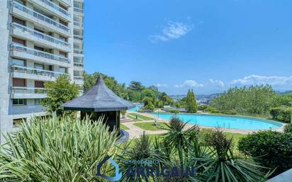 Swimming pool of Flat for sale in Donostia - San Sebastián   with Terrace, Swimming Pool and Balcony