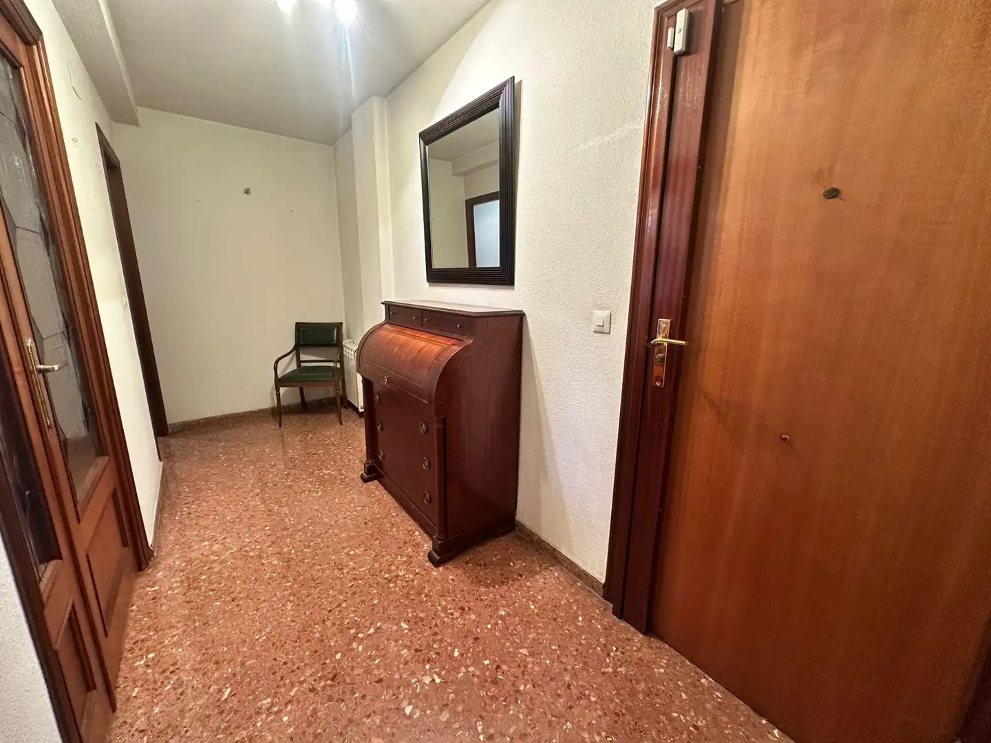 Piso en venta en Valencia con Aire acondicionado, Trastero y Amueblado