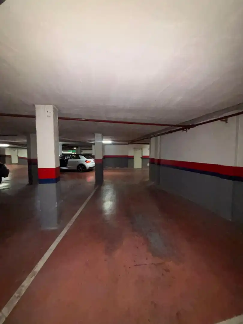 Garage for rent in Valdepeñas