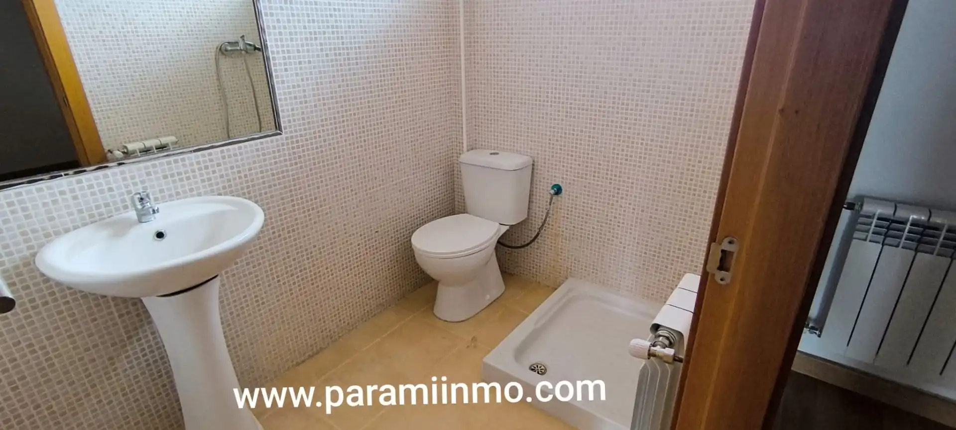 Baño de Casa o chalet en venta en Hormilleja con Calefacción, Jardín privado y Terraza