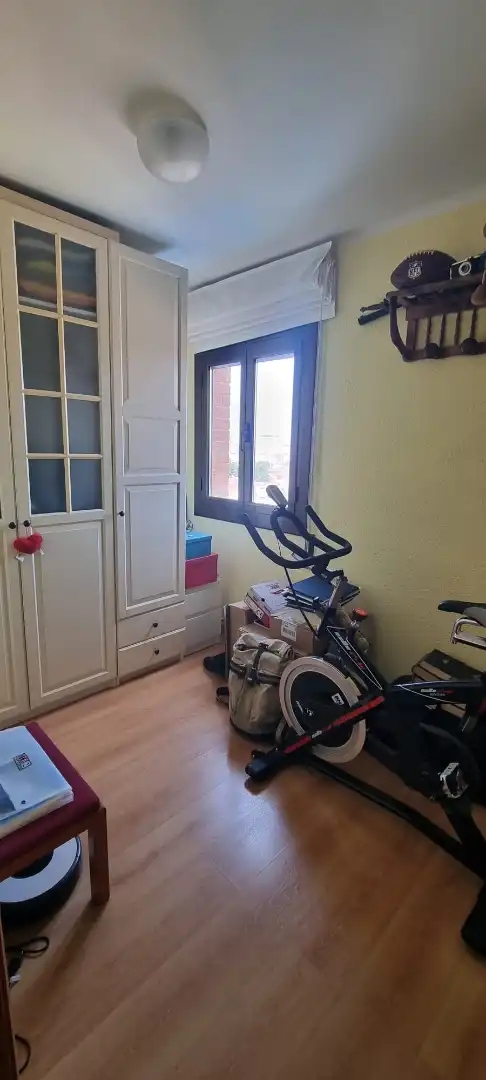 Habitación de Piso en venta en Badalona con Aire acondicionado, Calefacción y Parquet