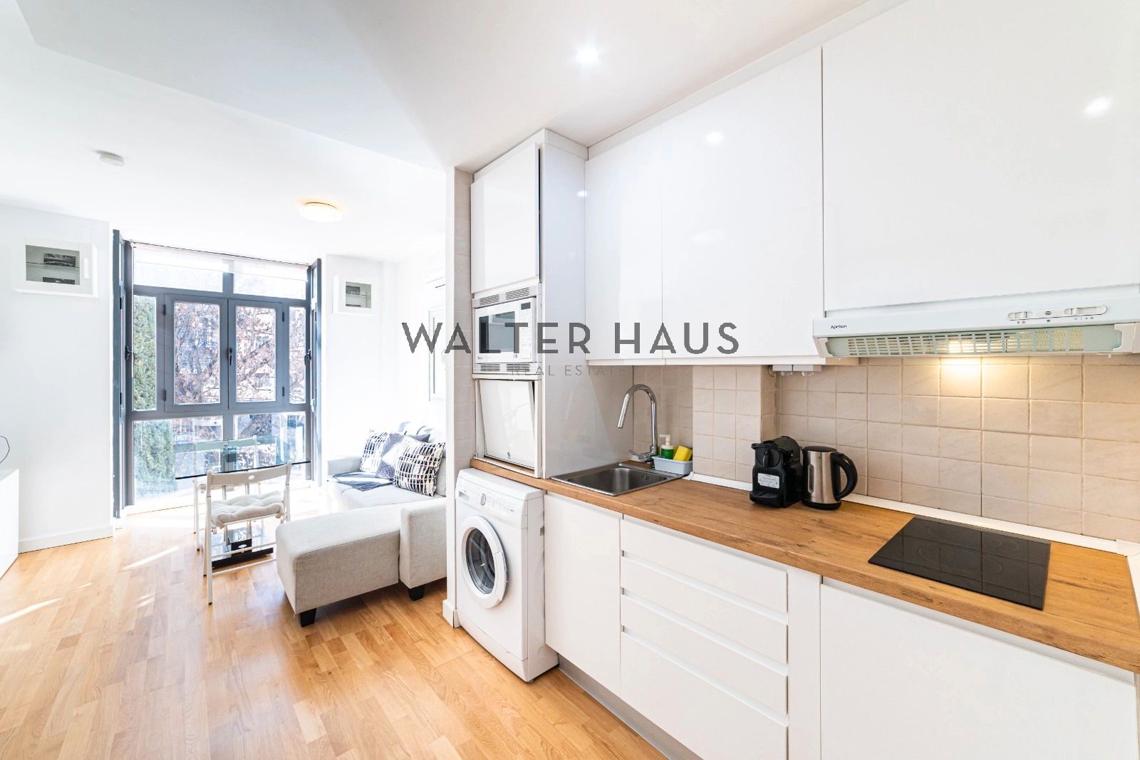 Kitchen of Flat for sale in  Madrid Capital  with Air Conditioner, Heating and Furnished