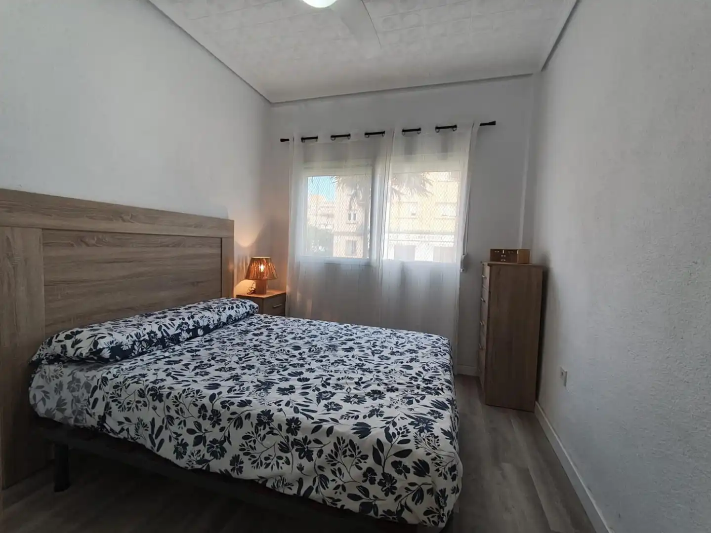 Schlafzimmer von Wohnung zur Miete in Sagunto / Sagunt mit Abstellraum und Möbliert