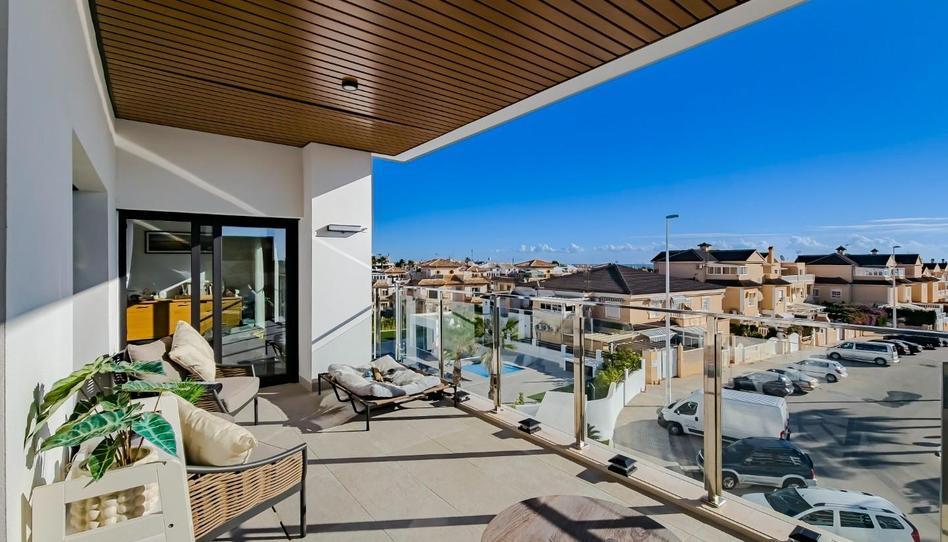 Foto 1 de Apartament en venda a Urbanizacion Urb. Zenia Star, La Zenia, Alicante