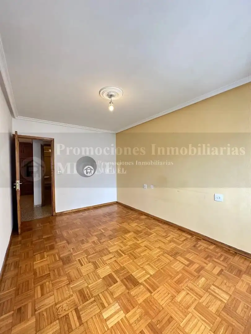 Appartamento con ascensore in vendita a Verín, imagen 10