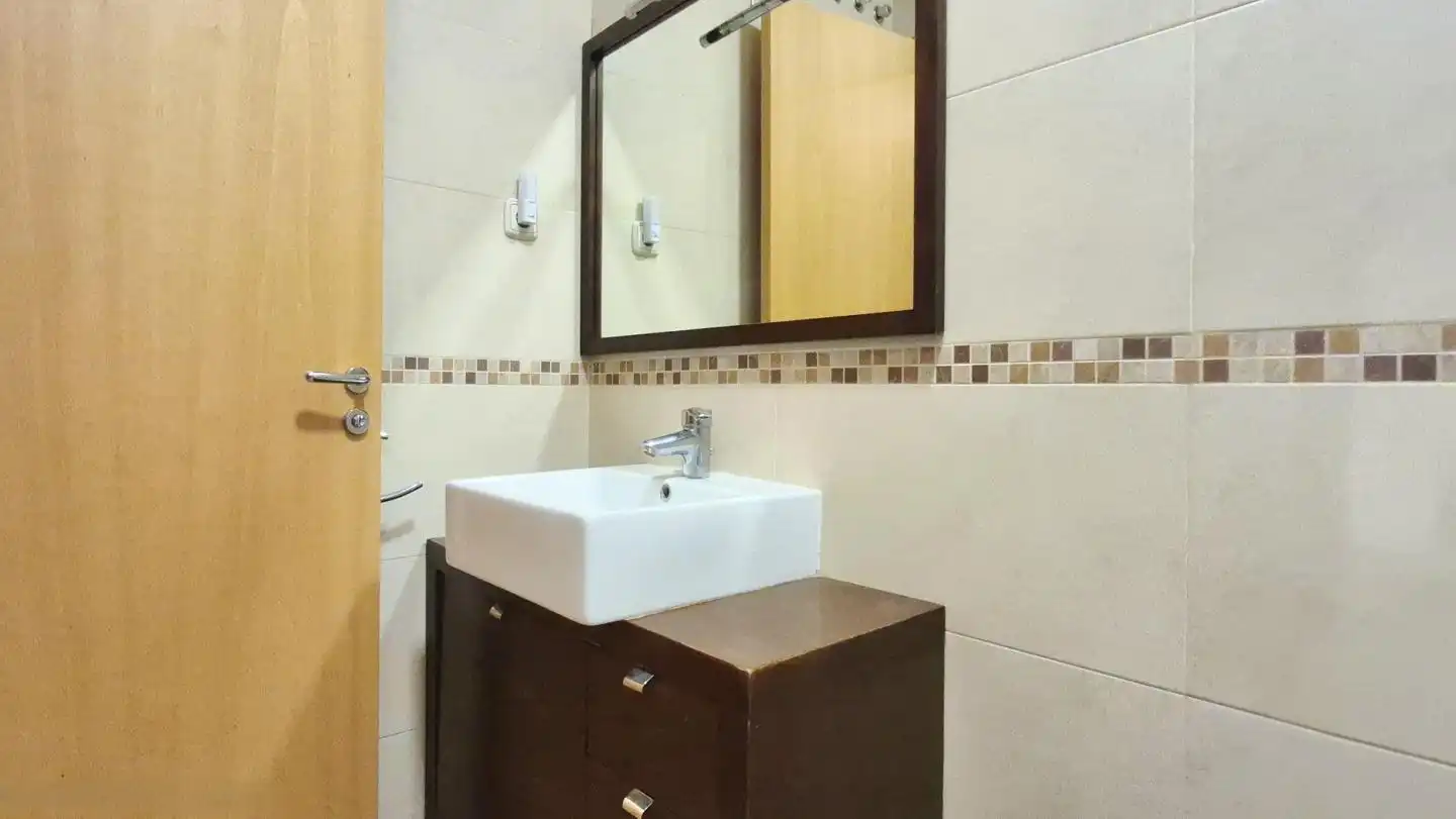 Baño de Piso en venta en Terrassa con Calefacción y Balcón