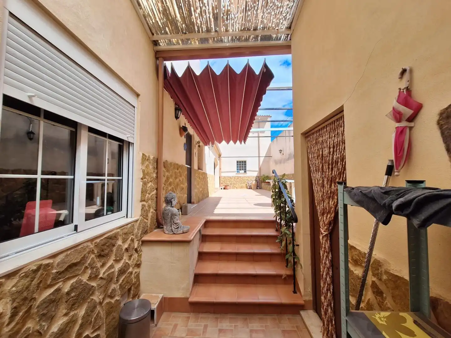Casa o chalet en venta en Algueña con Aire acondicionado, Calefacción y Terraza