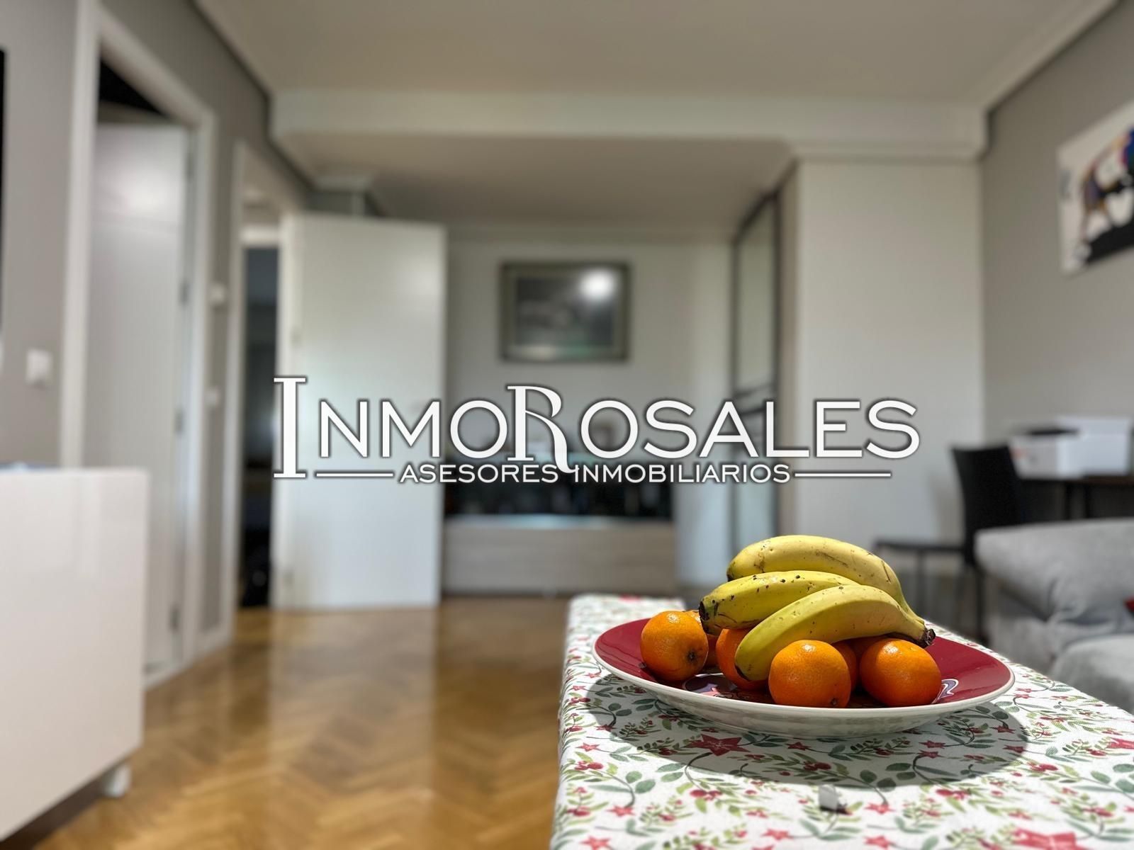 Exterior view of Flat for sale in  Madrid Capital  with Parquet flooring, Jacuzzi and Community pool