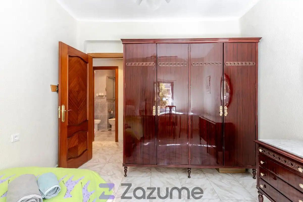 Bedroom of Flat for rent in Madrid  with Heating, Furnished and Washing machine