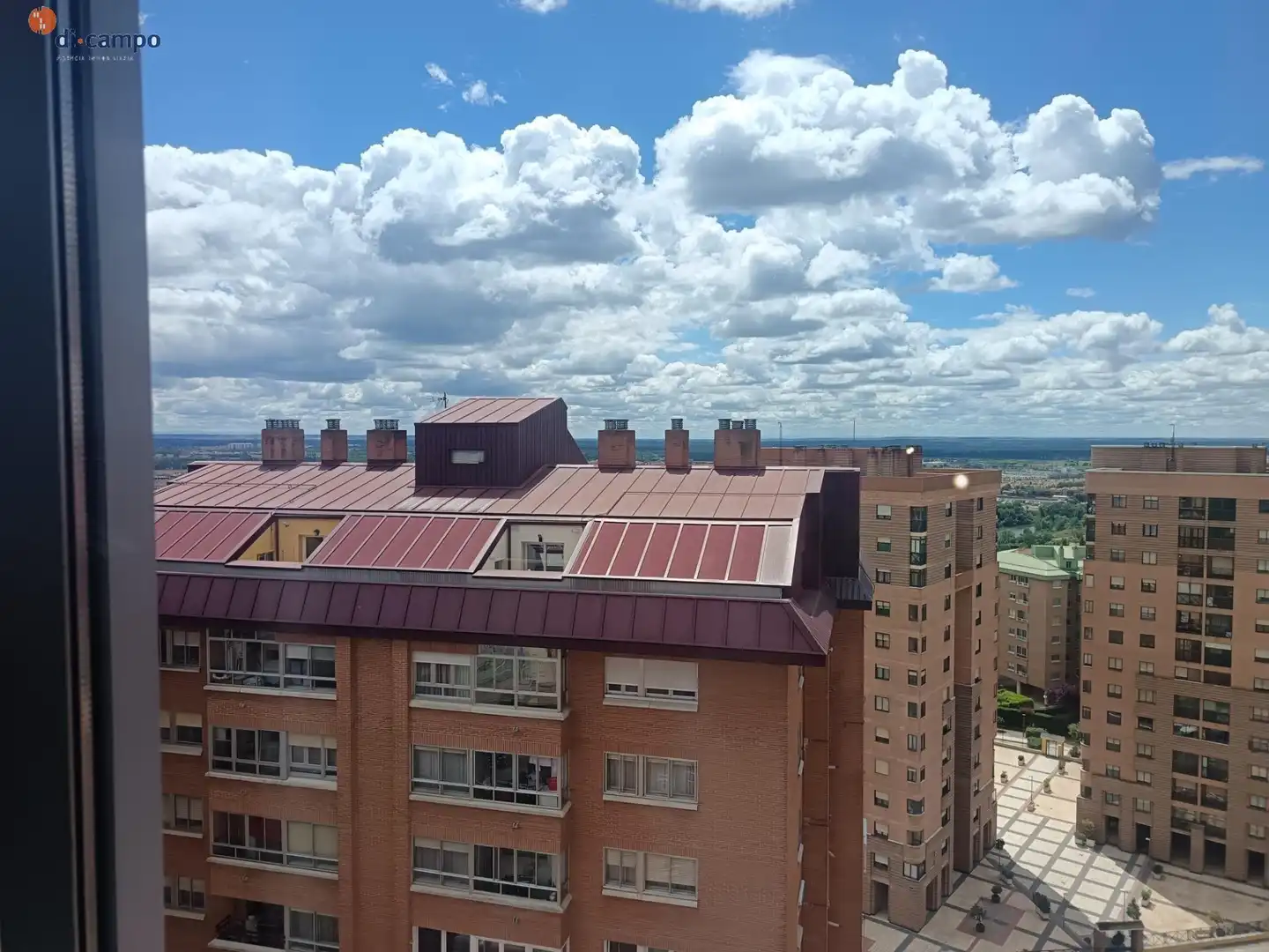 Exterior view of Attic for rent in Valladolid  with Heating, Terrace and Storage room