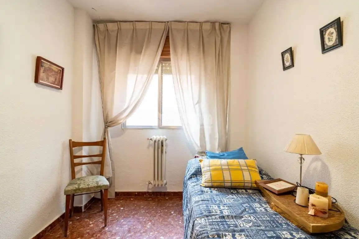 Schlafzimmer von Wohnung zum Verkauf in Granada