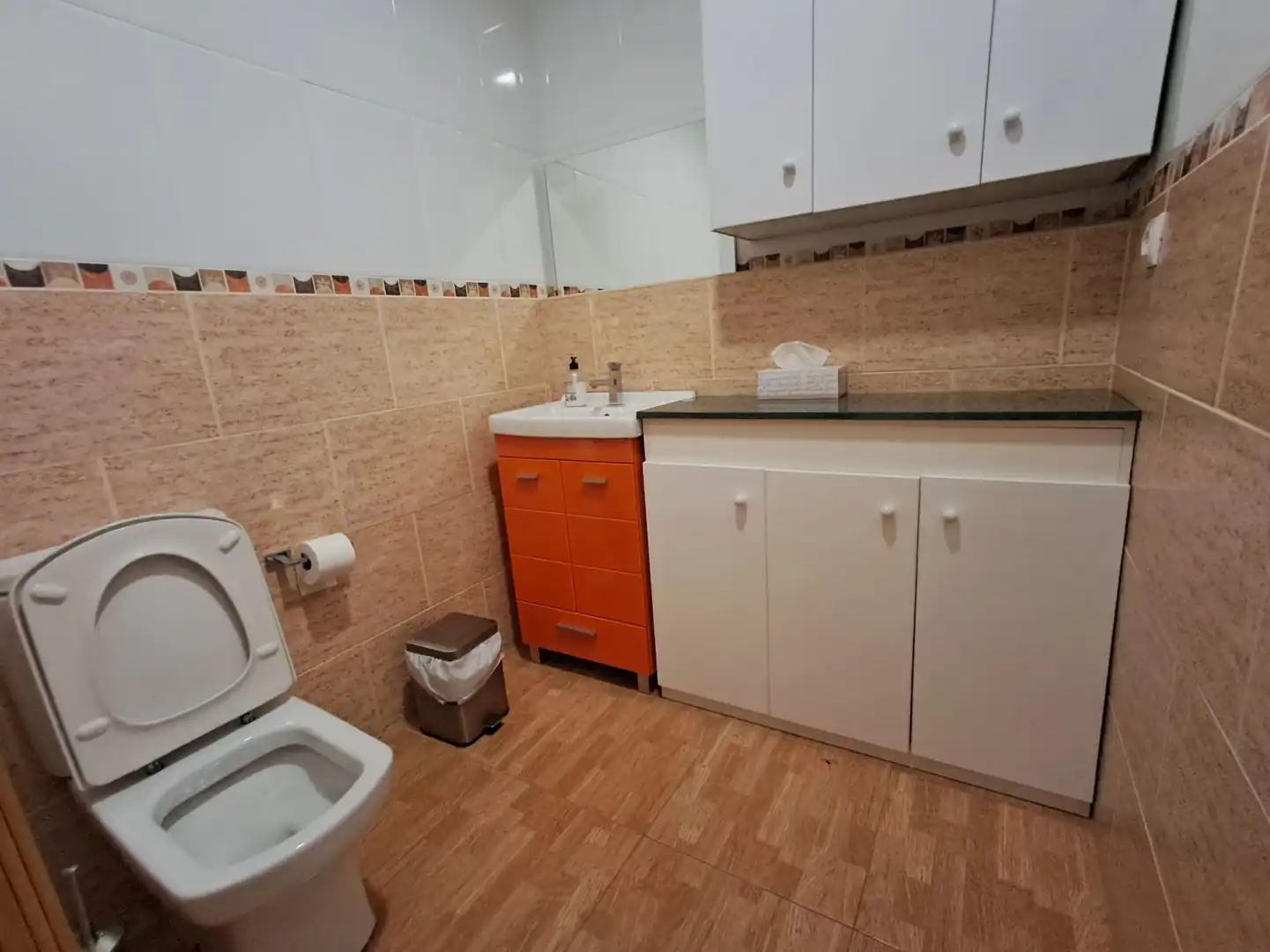 Baño de Local de alquiler en Zaragoza con Aire acondicionado