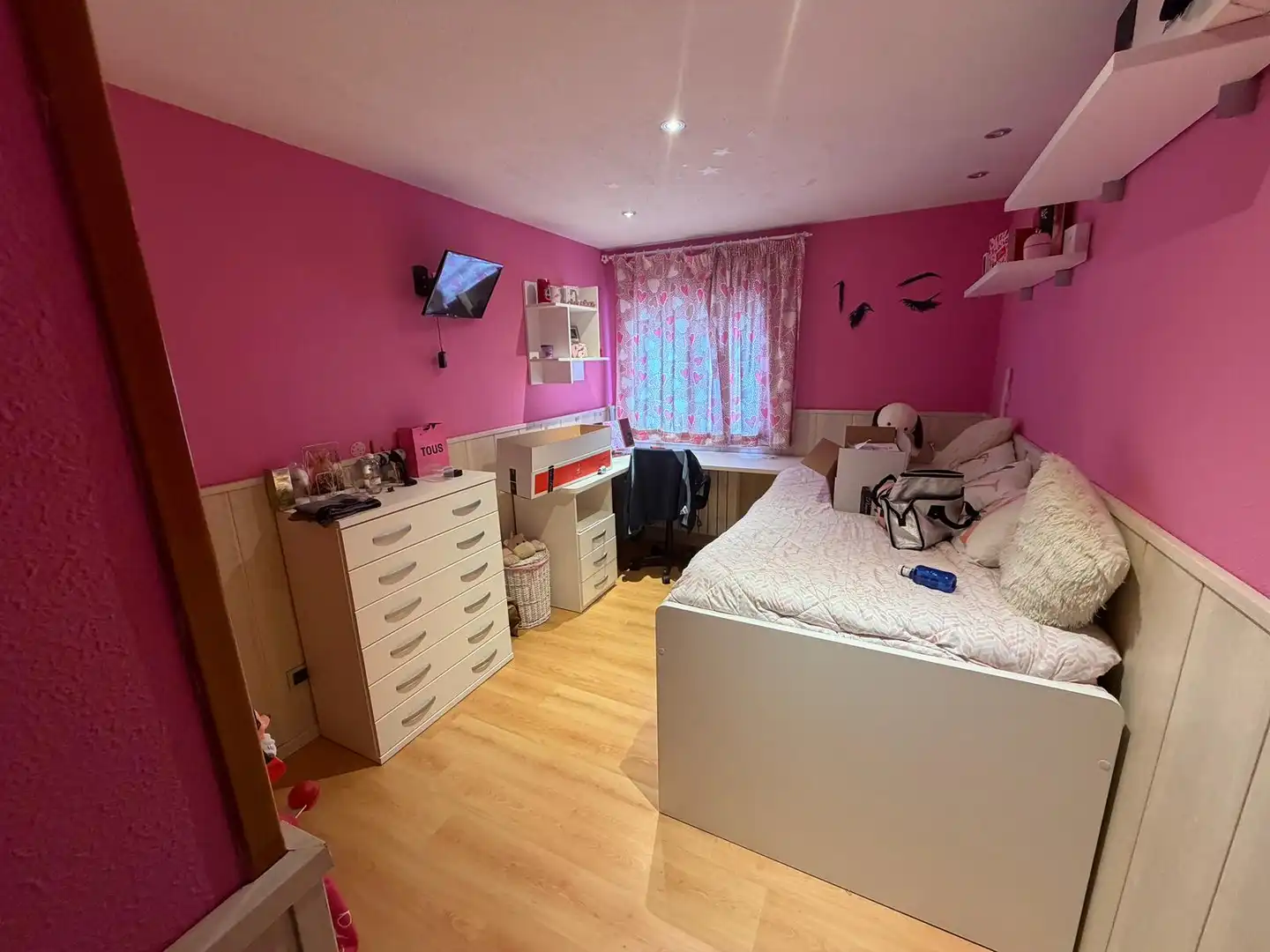 Habitación de Casa adosada en venta en Ávila con Calefacción, Jardín privado y Terraza