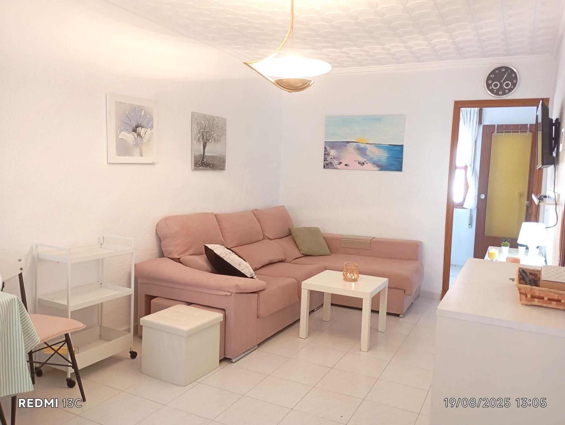 Sala de estar de Casa o chalet en venta en Torrevieja con Aire acondicionado, Terraza y Alarma