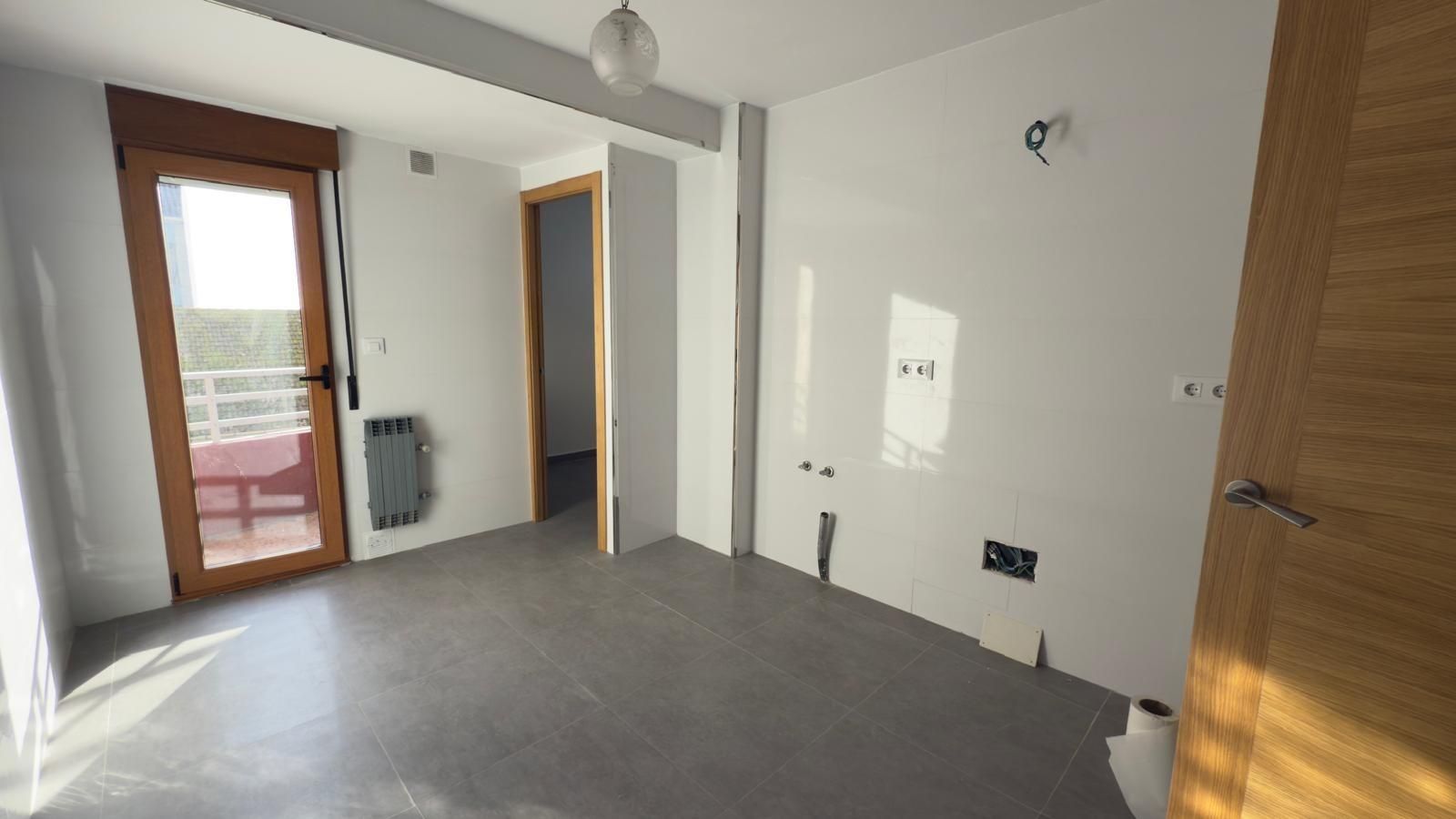 Wohnung zum verkauf in O Carballiño   mit Heizung, Abstellraum und Balkon