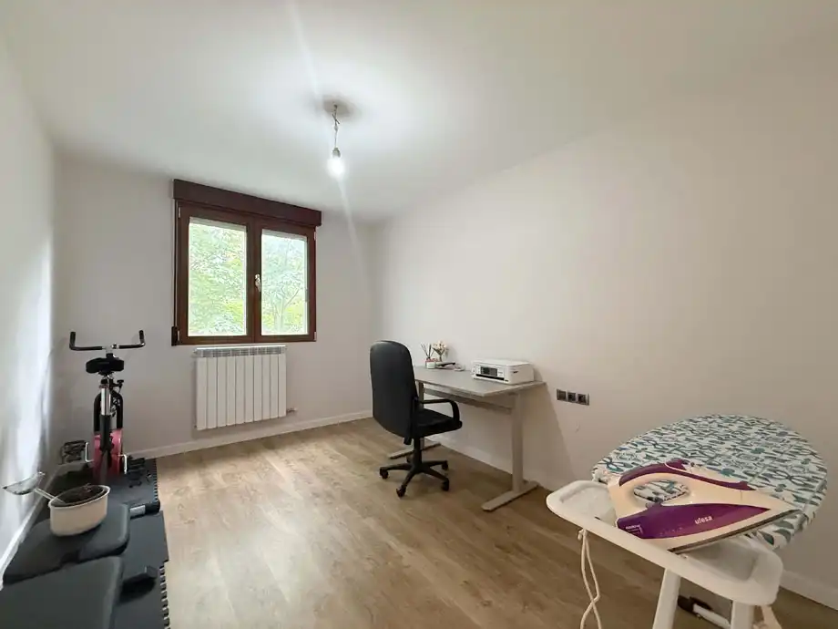 Habitación de Piso en venta en Vitoria - Gasteiz con Calefacción, Parquet y Trastero