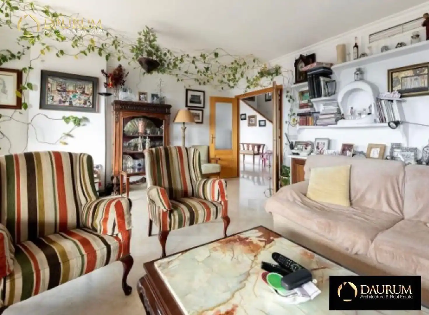 Chalet con piscina en venta en José María Alonso, imagen 4