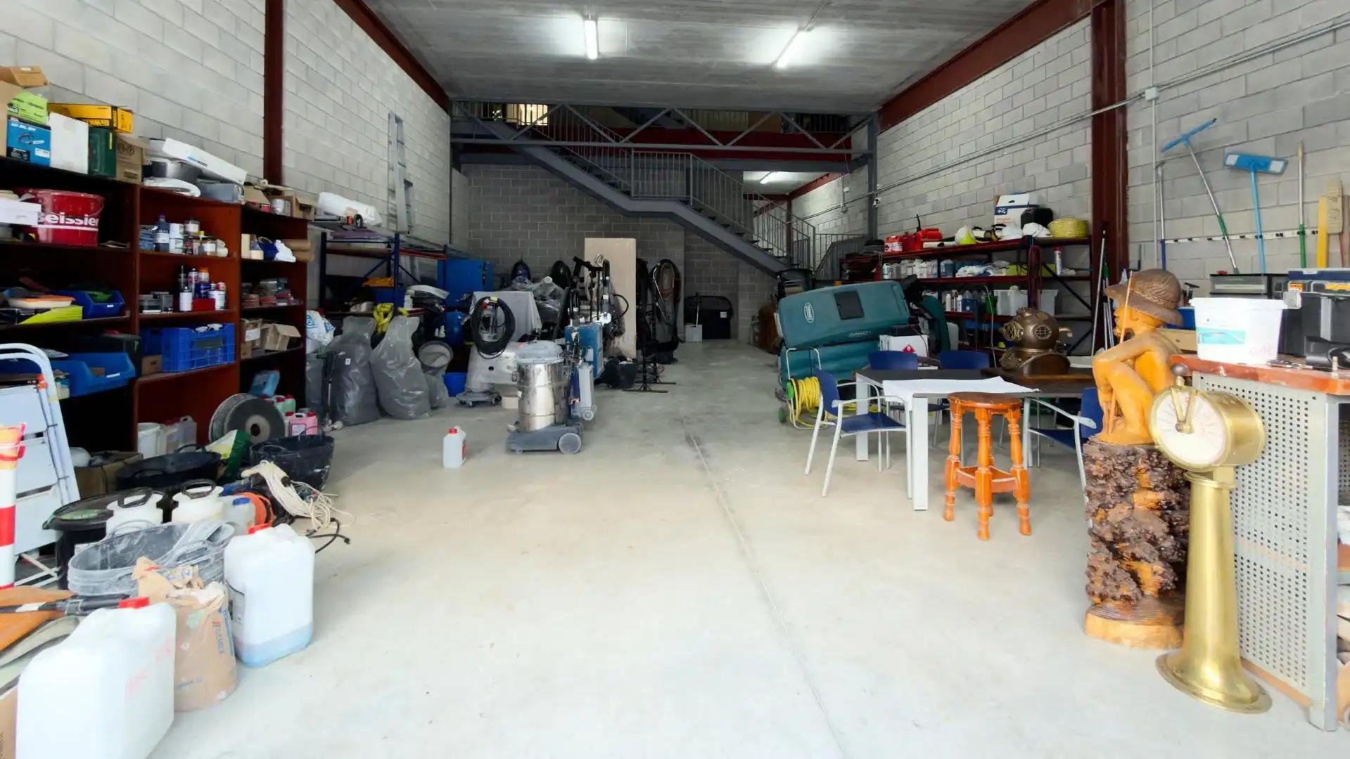 Industrial buildings for sale in Benidorm