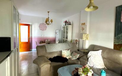 Living room of Single-family semi-detached for sale in Palomares del Río