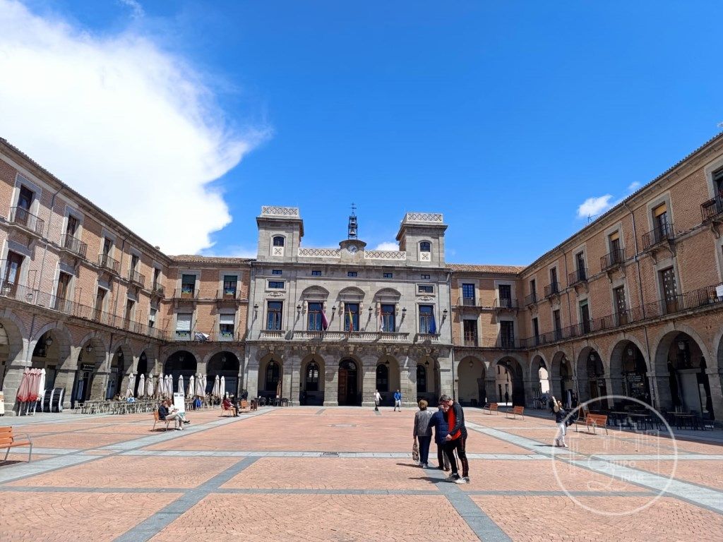 Vista exterior de Pis en venda en Ávila Capital