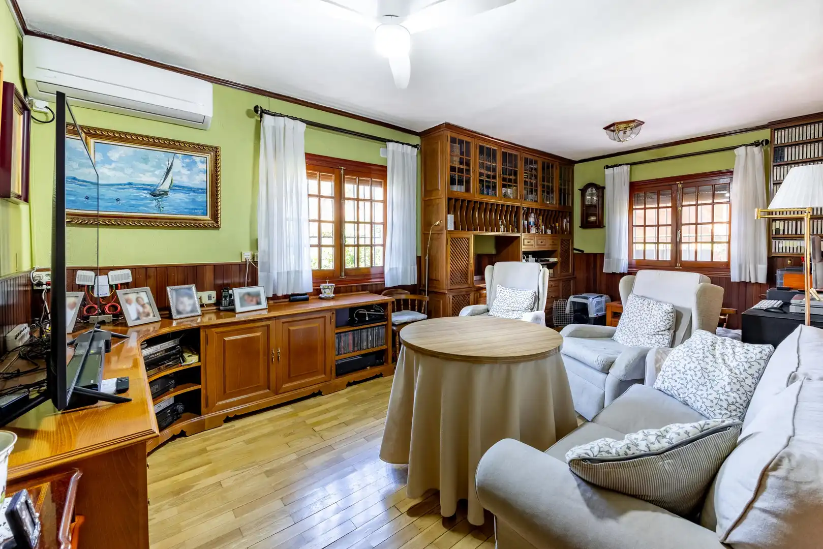 Living room of Houses for sale in Málaga  with Air Conditioner, Heating and Private garden