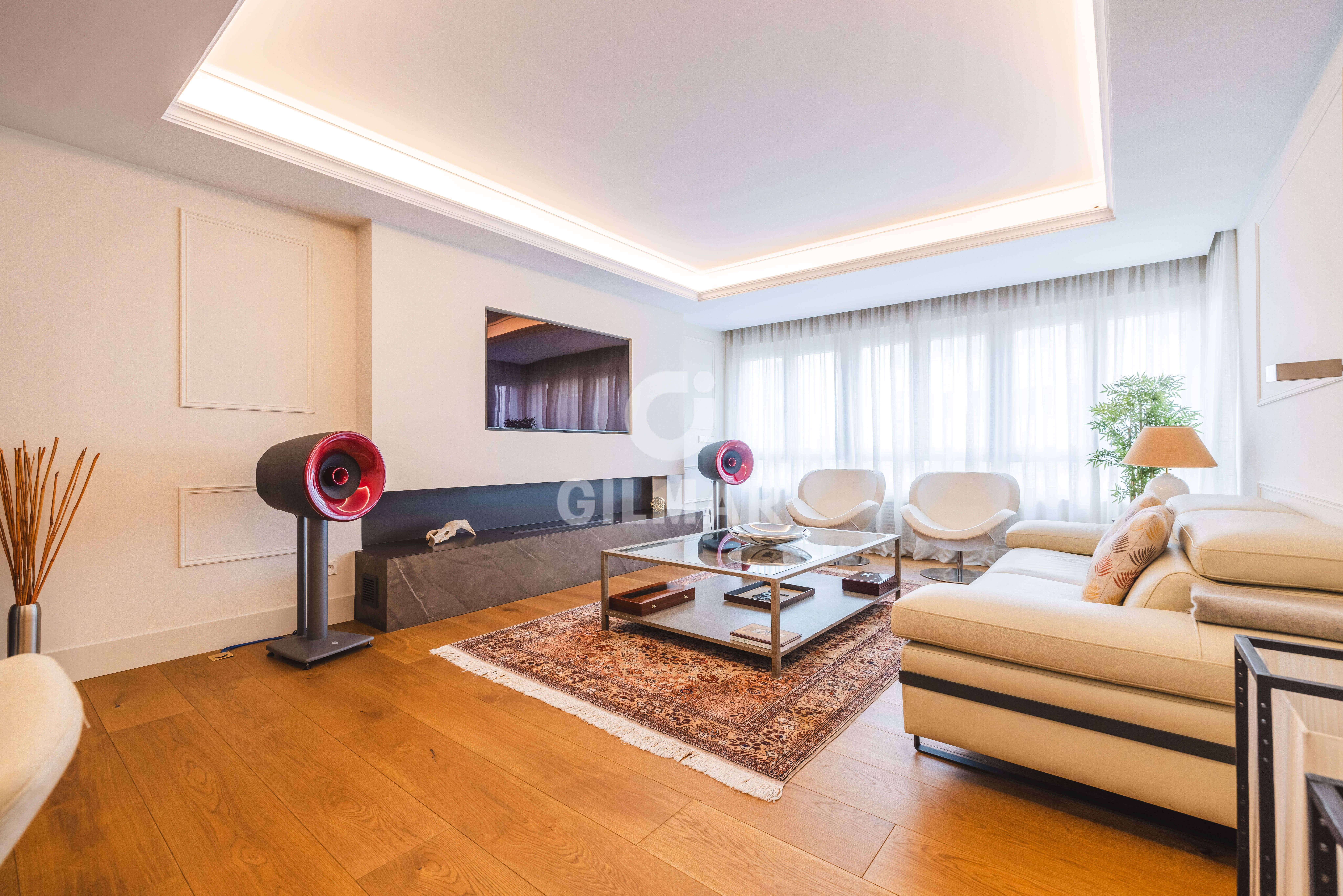 Sala d'estar de Pis en venda en  Madrid Capital amb Calefacció