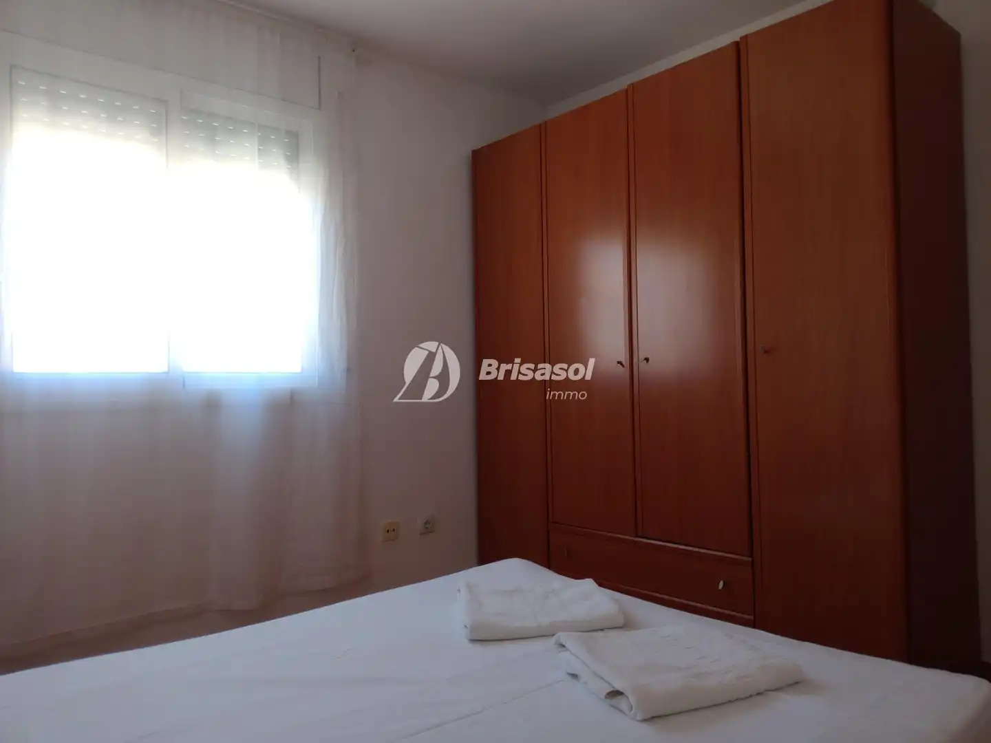 Habitación de Casa adosada en venta en Mont-roig del Camp con Jardín privado y Piscina comunitaria