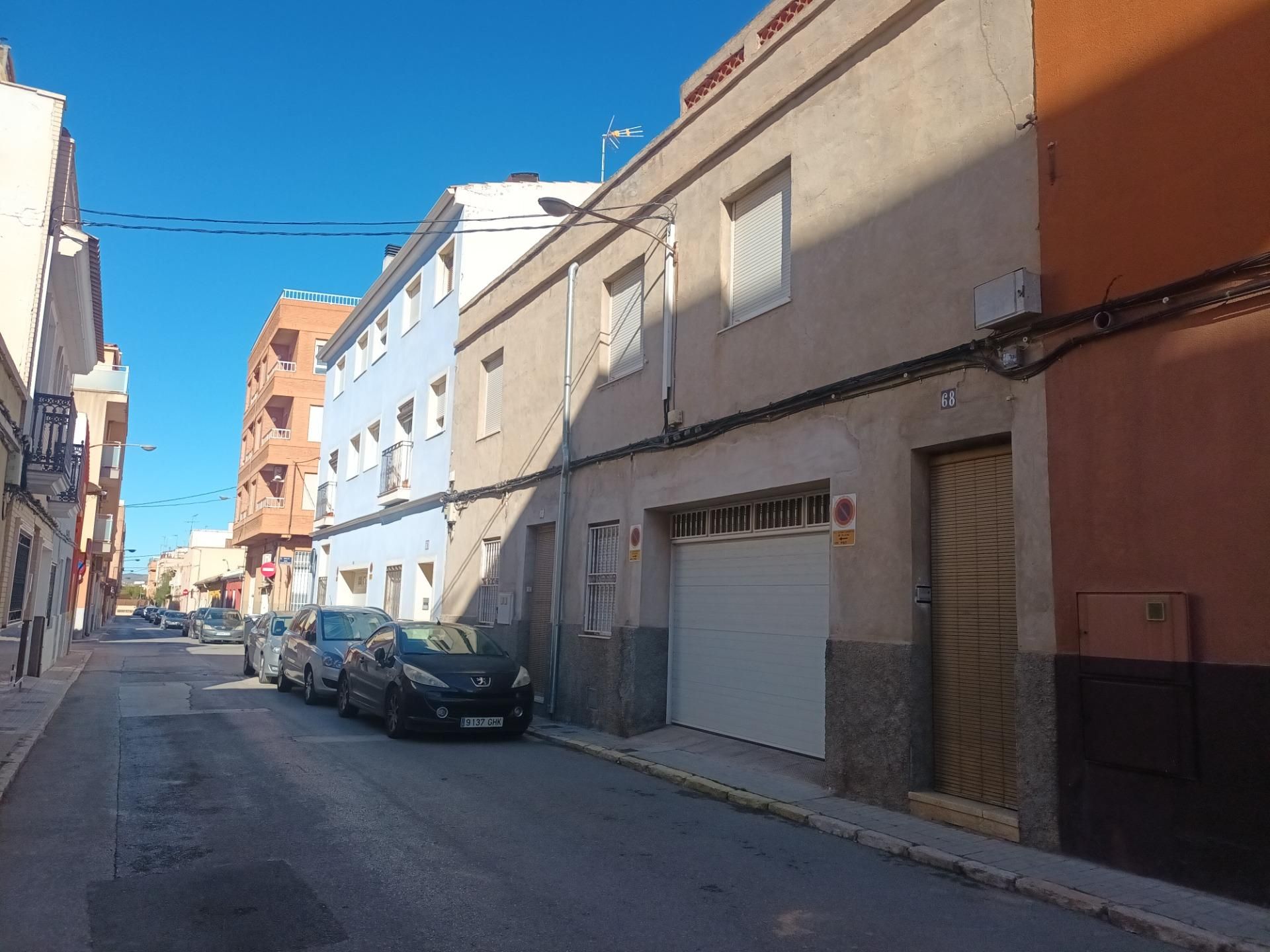 Vista exterior de Casa o xalet en venda en Villena amb Calefacció, Terrassa i Traster