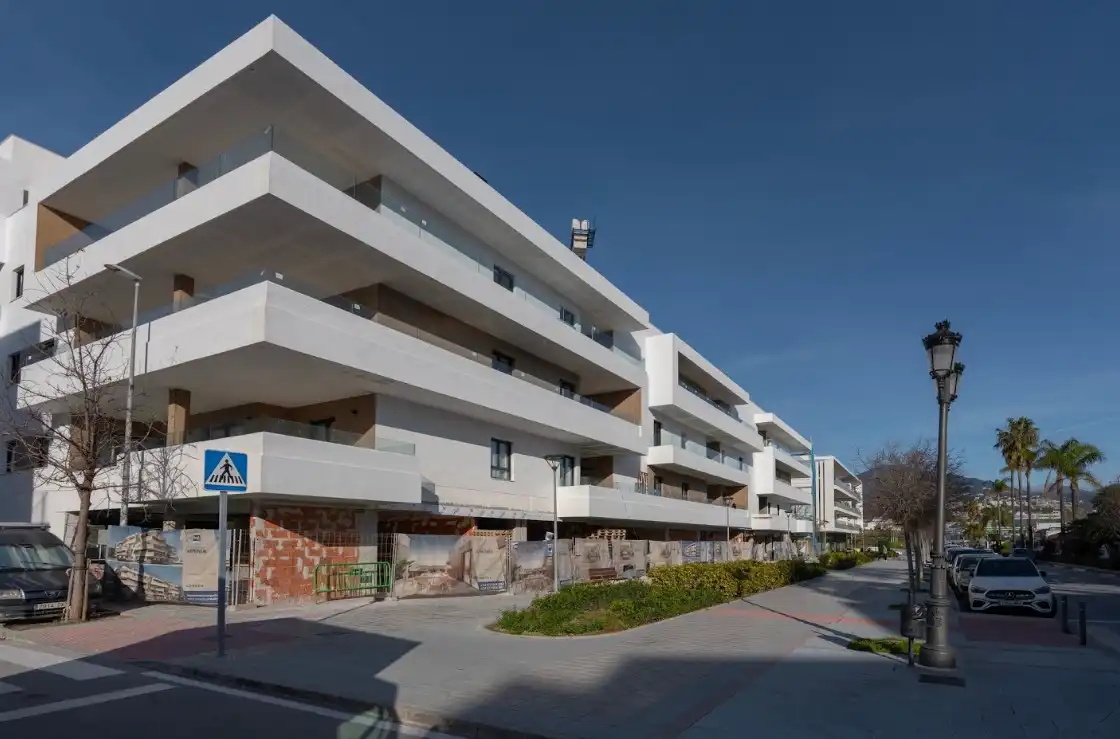 Vista exterior de Piso en venta en Marbella con Aire acondicionado, Calefacción y Trastero