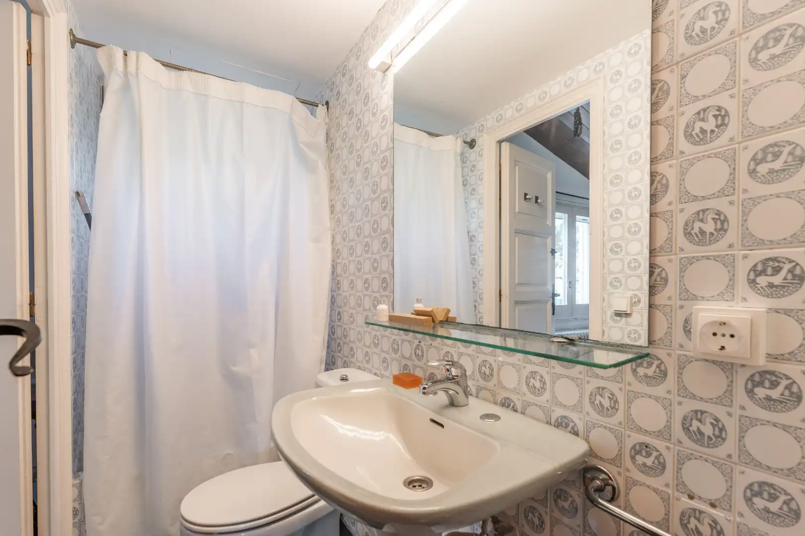 Bathroom of Houses for sale in La Garriga  with Air Conditioner, Heating and Private garden