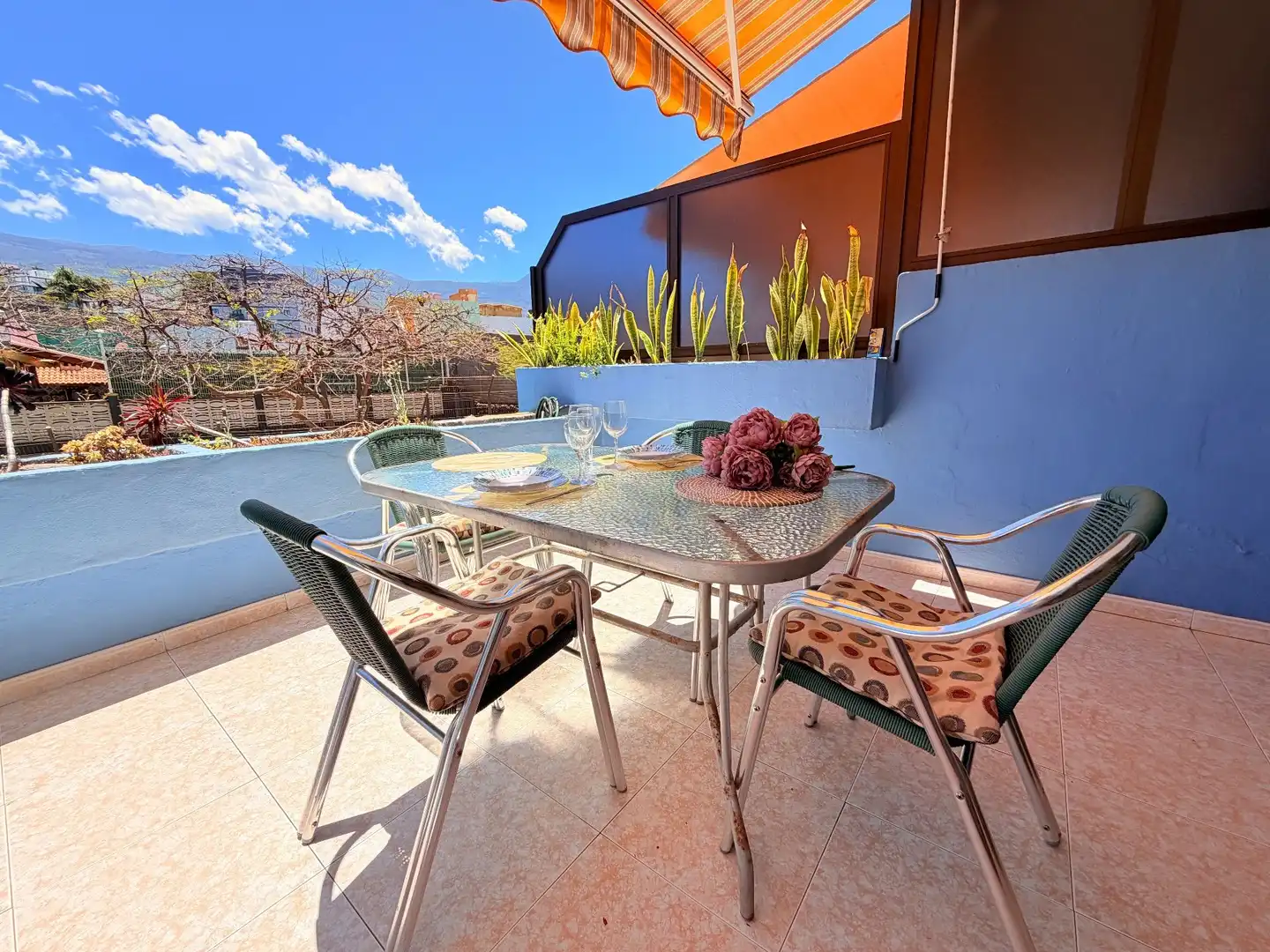 Terrassa de Apartament en venda en Puerto de la Cruz amb Terrassa, Moblat i Piscina comunitària