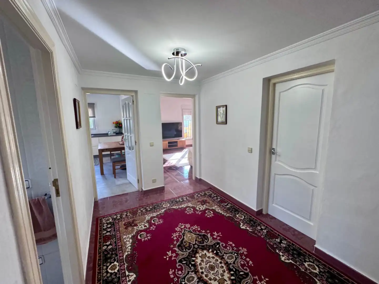 Chalet con piscina en venta en Centro ciudad, imagen 5
