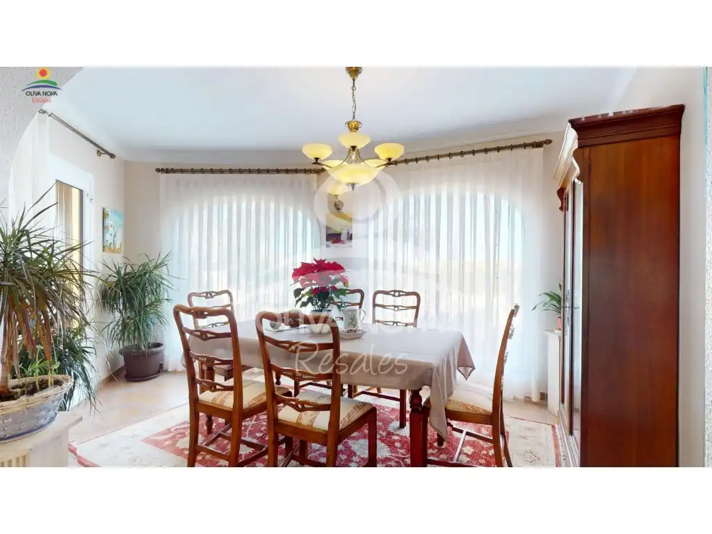 Comedor de Casa o chalet en venta en Oliva con Jardín privado