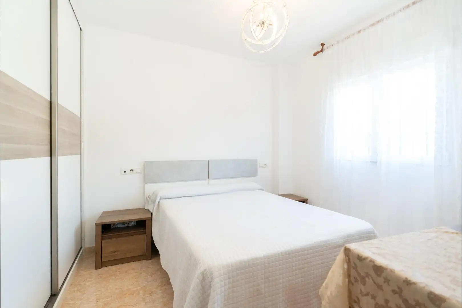 Habitación de Piso en venta en Gualchos con Terraza y Balcón