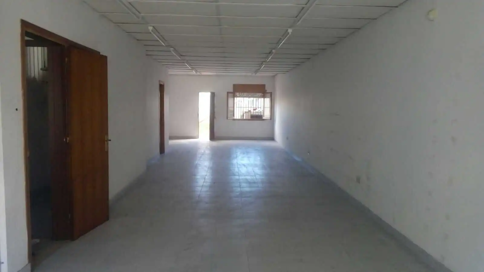 Local comercial en venda a Llevant, imagen 5