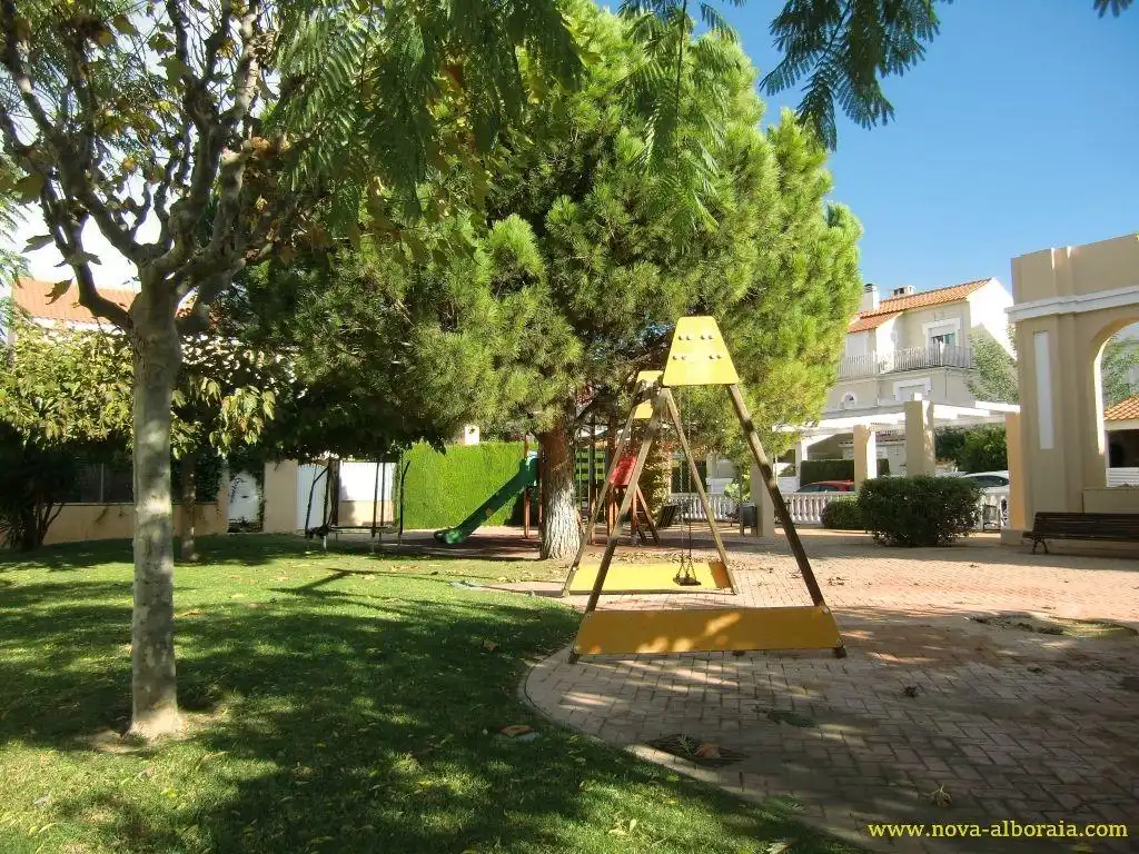 Jardín de Casa adosada en venta en Bétera con Aire acondicionado, Calefacción y Jardín privado