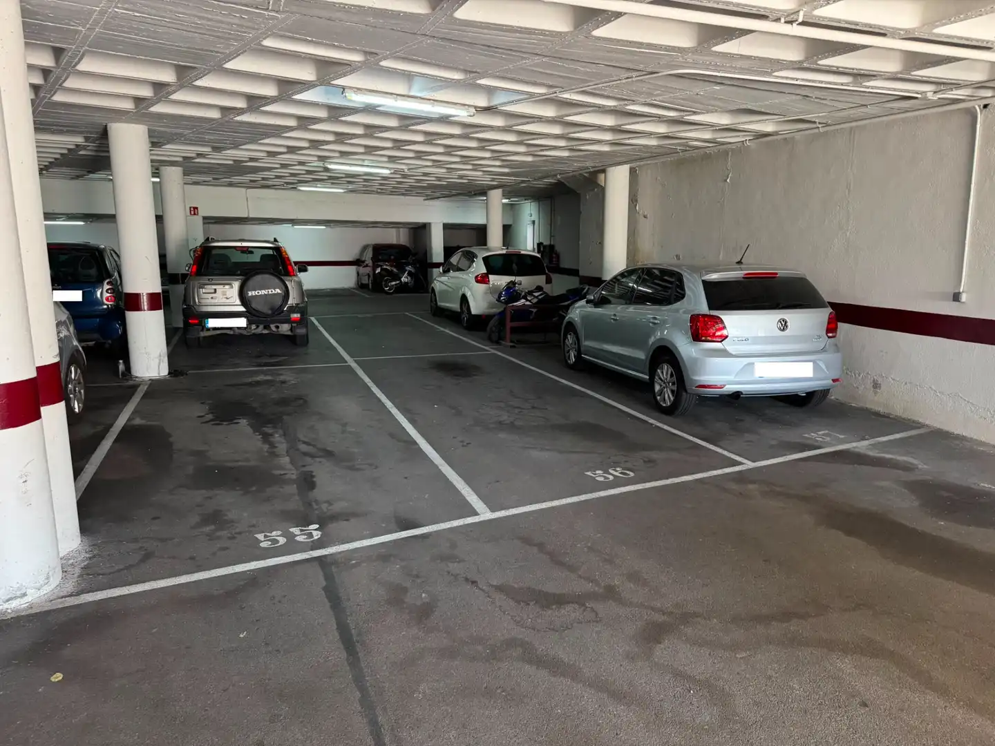 Aparcament en venda a Carrer de Pau Rodon 1