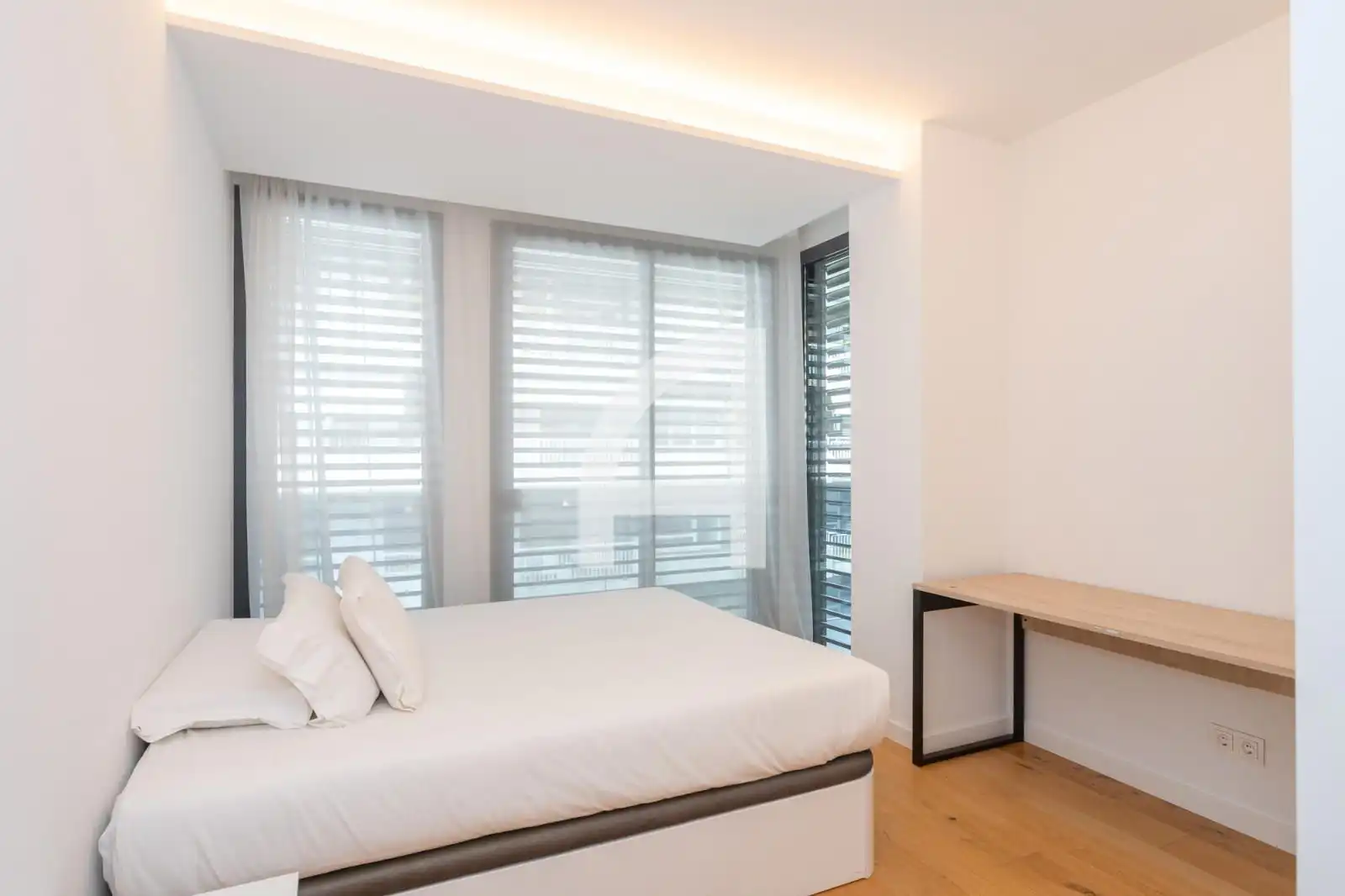 Piso de alquiler en JOAN MARAGALL, Eixample Nord