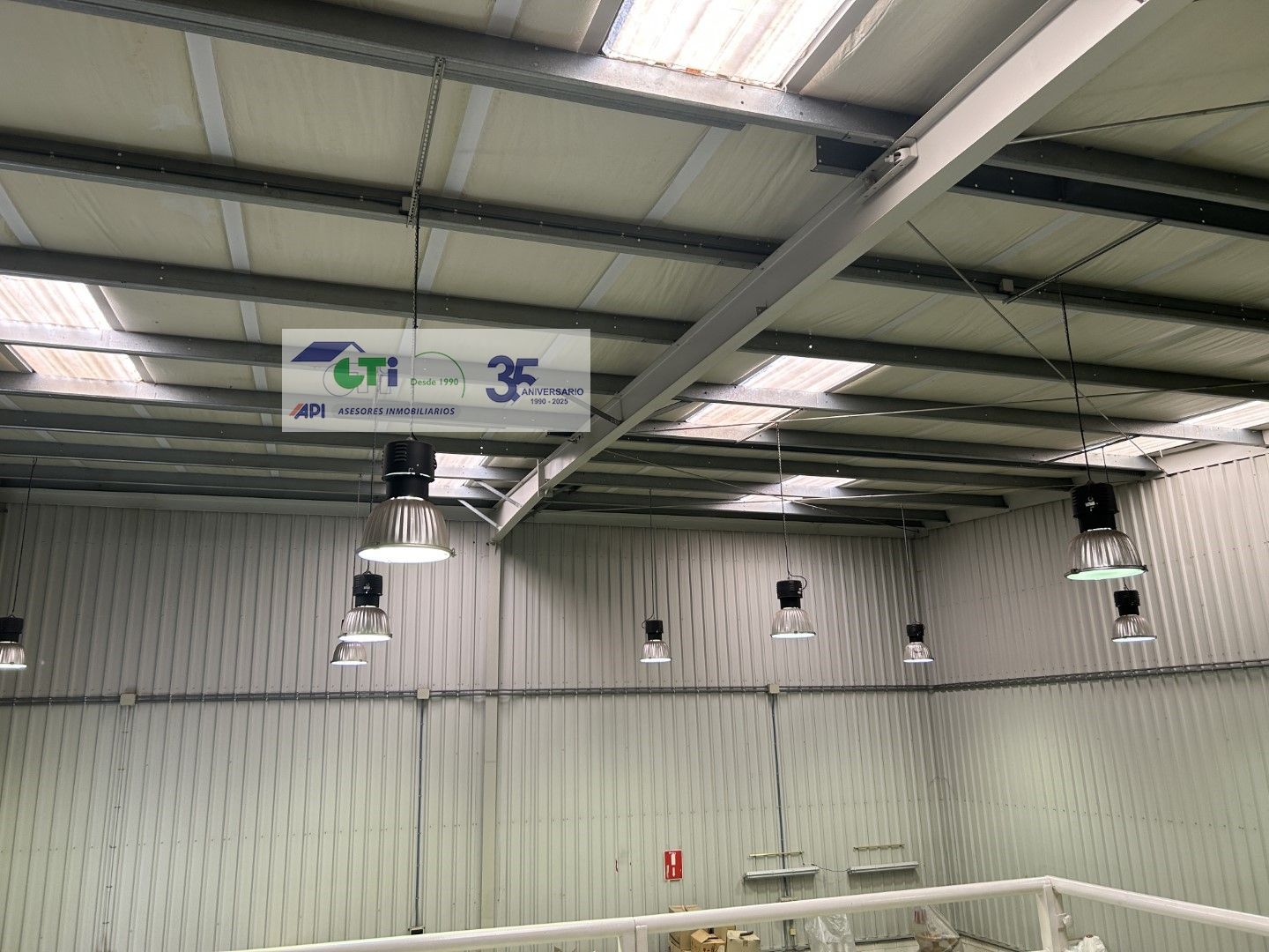 Nave industrial en venta en Pinseque